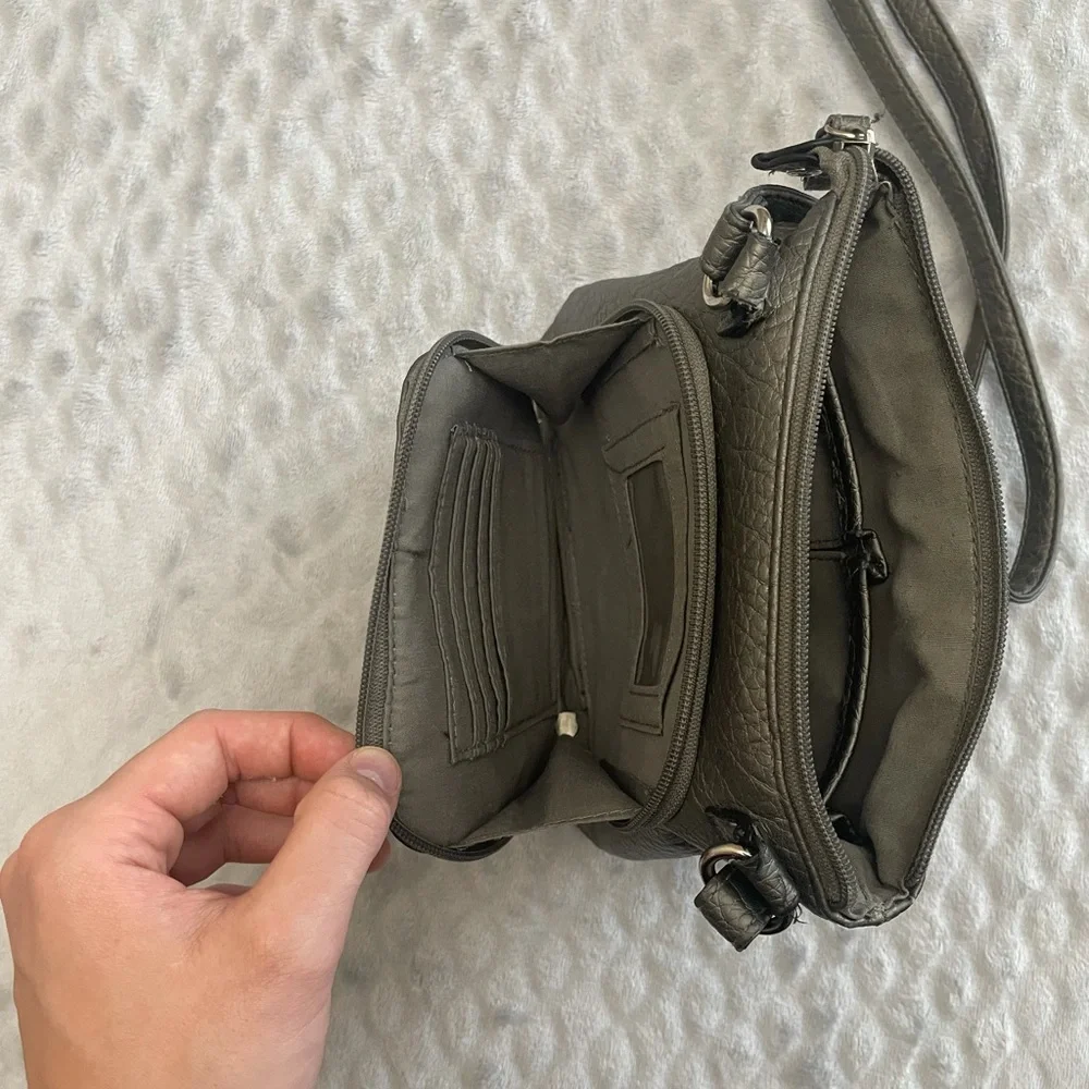 Strada Shoulder Bag - Picture 7 of 11